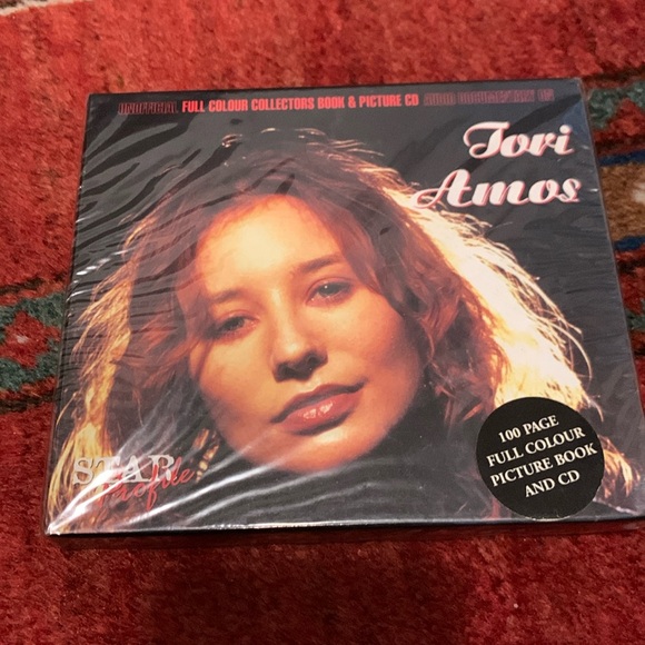 New vintage Tori Amos Cd set - Picture 1 of 5